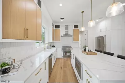17 Arlington Dr, Livingston, NJ 07039 - Photo 7