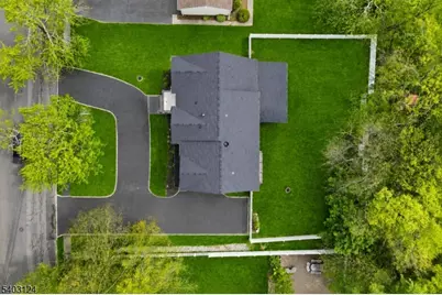 17 Arlington Dr, Livingston, NJ 07039 - Photo 35