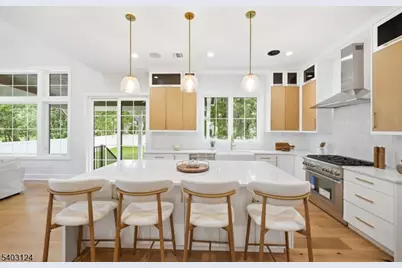 17 Arlington Dr, Livingston, NJ 07039 - Photo 5