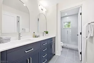17 Arlington Dr, Livingston, NJ 07039 - Photo 21
