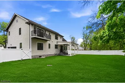 17 Arlington Dr, Livingston, NJ 07039 - Photo 33