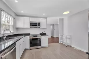 17 Topeka Pass, Willingboro Twp., NJ 08046 - Photo 11