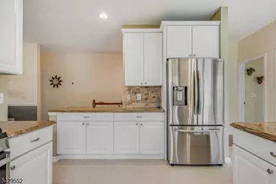 18 Kelburn Ct, Hardyston Township, NJ 07419 - Photo 17