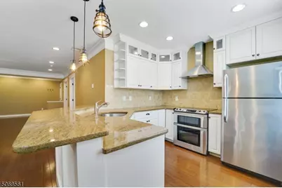 10-12 Elmer St, Unit #J, Madison, NJ 07940 - Photo 7