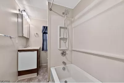 319 Center St #2, Phillipsburg, NJ 08865 - Photo 13
