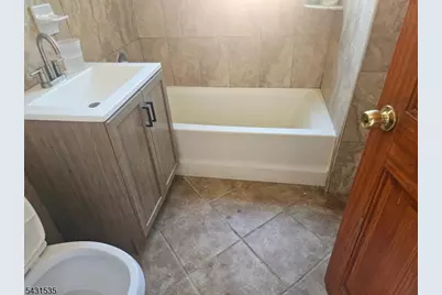 843 Chancellor Ave, Irvington, NJ 07111 - Photo 11