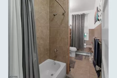 884 S 15th St, Newark, NJ 07108 - Photo 15