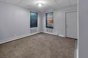 884 S 15th St, Newark, NJ 07108 - Photo 9