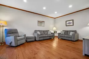 31 Copper Penny Rd, Raritan Township, NJ 08822 - Photo 21