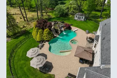 31 Copper Penny Rd, Raritan Township, NJ 08822 - Photo 5