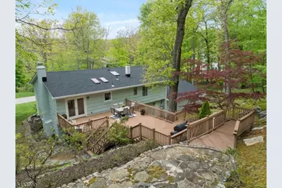 125 Kitchell Lake Dr, West Milford, NJ 07480 - Photo 27