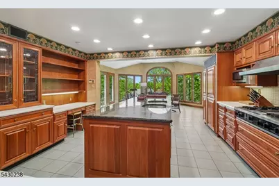 19 Greenbriar Drive, Summit, NJ 07901 - Photo 7