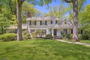 19 Greenbriar Dr, Summit, NJ 07901 - Photo 1