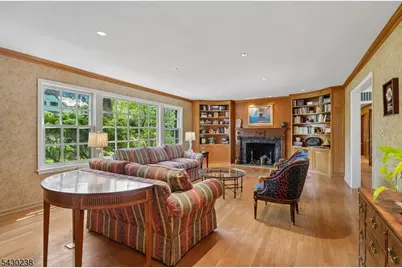 19 Greenbriar Drive, Summit, NJ 07901 - Photo 3