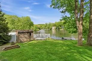 32 W Lakeview Trail, Jefferson Township, NJ 07885 - Photo 33