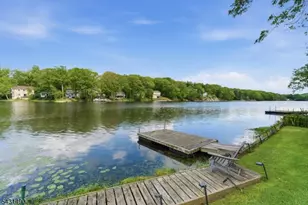 32 W Lakeview Trail, Jefferson Township, NJ 07885 - Photo 3