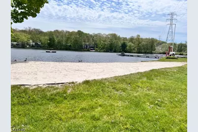 32 W Lakeview Trl, Jefferson Township, NJ 07885 - Photo 7