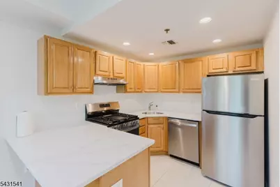 323 Jackson St #301, Hoboken, NJ 07030 - Photo 15