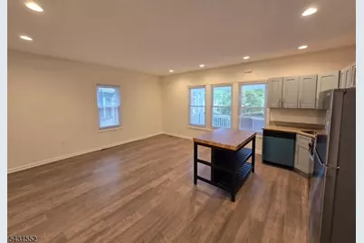 562 Lincoln Ave, Orange, NJ 07050 - Photo 3