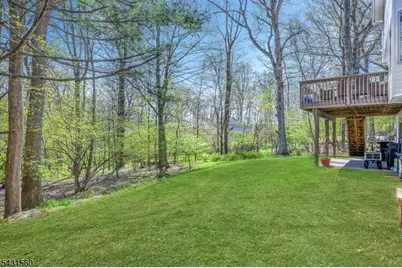 1 Bell Ct, Chester, NJ 07930 - Photo 33