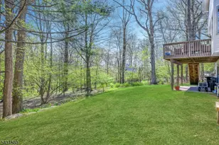 1 Bell Ct, Chester, NJ 07930 - Photo 33
