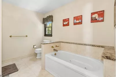 220 Queens Ln, Mountainside, NJ 07092 - Photo 23