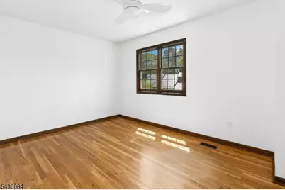 220 Queens Ln, Mountainside, NJ 07092 - Photo 27