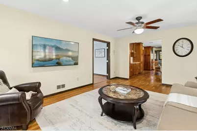 220 Queens Ln, Mountainside, NJ 07092 - Photo 7