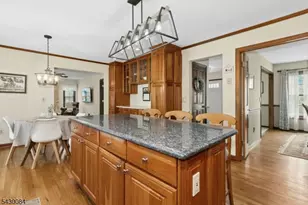 220 Queens Ln, Mountainside, NJ 07092 - Photo 11