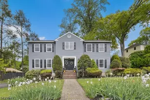220 Queens Ln, Mountainside, NJ 07092 - Photo 1