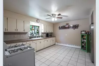 988 Wootton St, Boonton Town, NJ 07005 - Photo 5