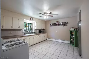 988 Wootton St, Boonton Town, NJ 07005 - Photo 5