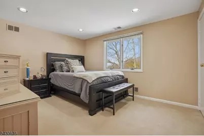 68 Rockledge Dr, Livingston, NJ 07039 - Photo 25