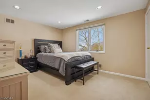 68 Rockledge Dr, Livingston, NJ 07039 - Photo 25