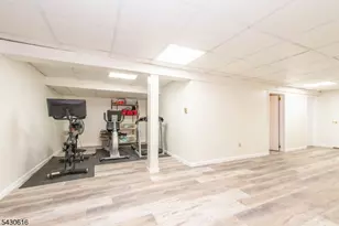 68 Rockledge Dr, Livingston, NJ 07039 - Photo 29