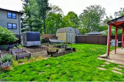 247 Grove St, Lodi, NJ 07644 - Photo 27