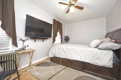 247 Grove St, Lodi, NJ 07644 - Photo 9