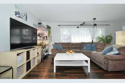 314 Kennedy Dr, Linden, NJ 07036 - Photo 3