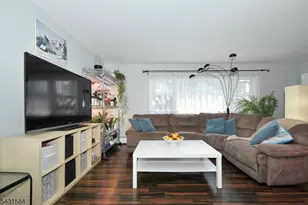 314 Kennedy Dr, Linden, NJ 07036 - Photo 3