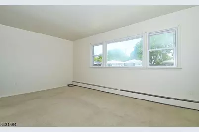 314 Kennedy Dr, Linden, NJ 07036 - Photo 19