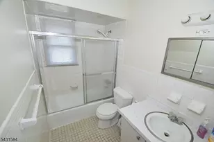 314 Kennedy Dr, Linden, NJ 07036 - Photo 27
