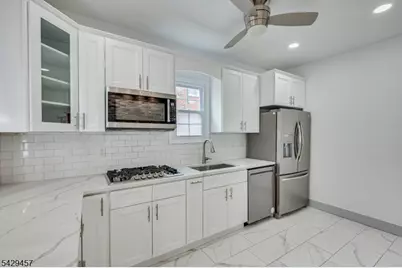 23 Wall St, Cranford Township, NJ 07016 - Photo 11