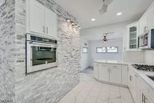23 Wall St, Cranford Township, NJ 07016 - Photo 9