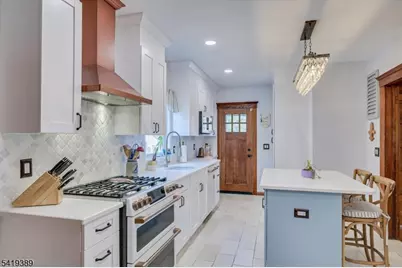 302 Mountainview Ter, Dunellen, NJ 08812 - Photo 15