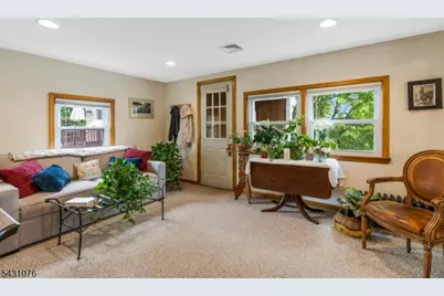 77 Livingston Ave, New Providence, NJ 07974 - Photo 15
