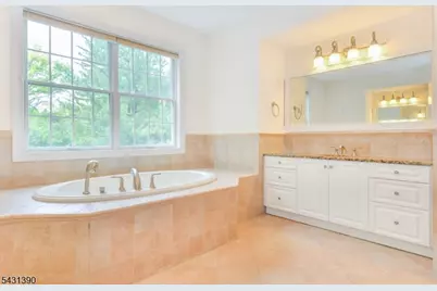 3 Christopher Ct, Montclair, NJ 07042 - Photo 25