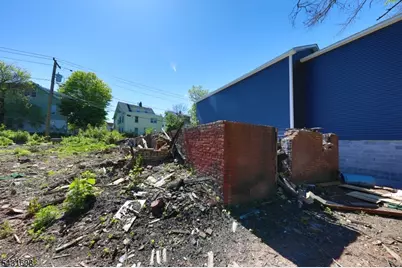 73 Montgomery Ave, Irvington, NJ 07111 - Photo 25