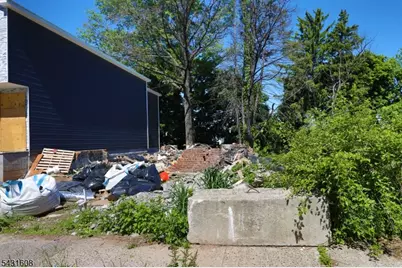 73 Montgomery Ave, Irvington, NJ 07111 - Photo 17