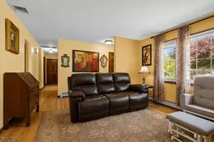31 Center St, Butler, NJ 07405 - Photo 15