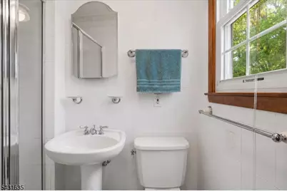 31 Center St, Butler, NJ 07405 - Photo 7